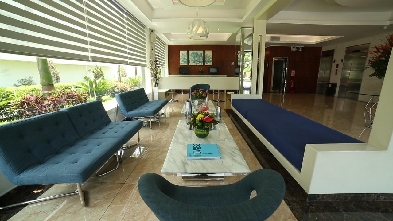 Lyz Business Hotel Lima Luaran gambar
